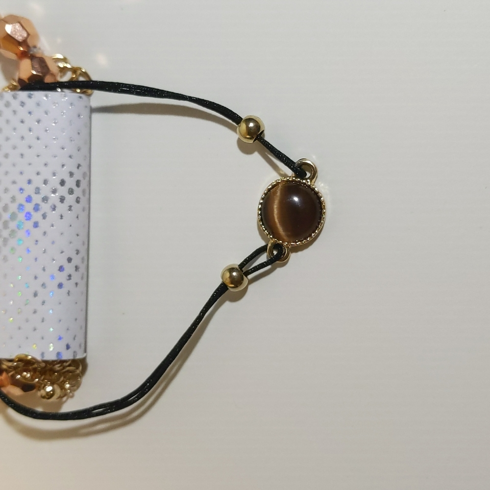 Bracelets - Picture 3 of 5